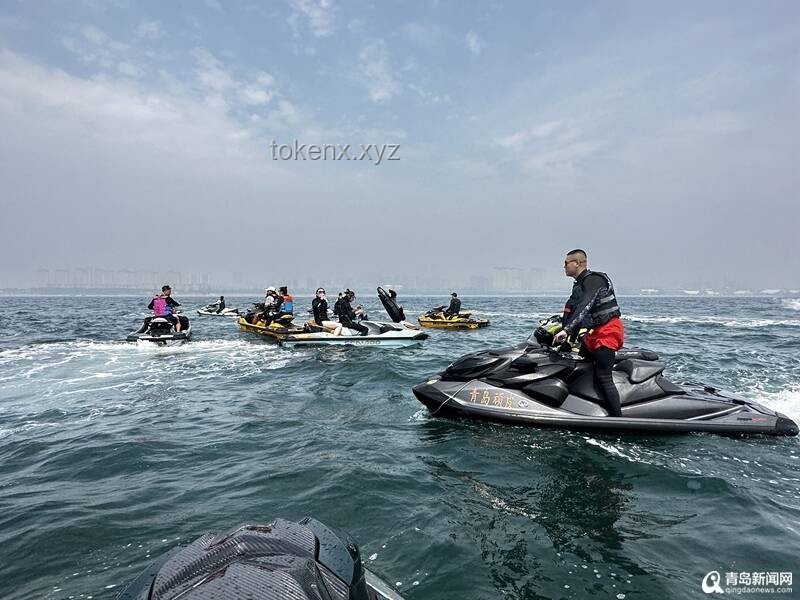 “龙王”组团划船：水上运动与休闲旅游行业的兴起与变革